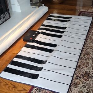 Black and White Piano Key Play Mat